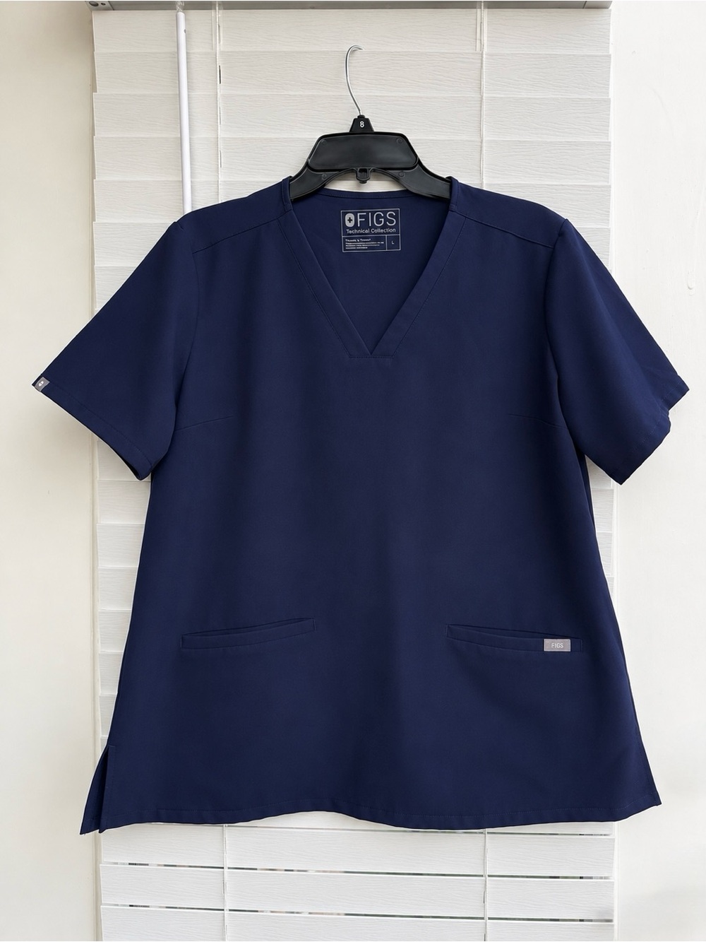 FIGS Technical Collection Navy Blue Scrub Top Women’s Size L V-Neck Pockets